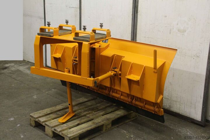 Snowplow with fork attachment Schmidt FOH