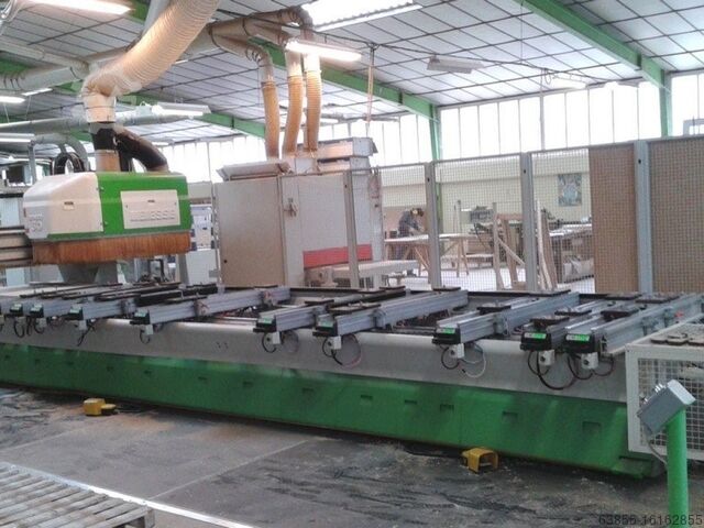 Bearbeitungszentrum BIESSE ROVER 30XL3