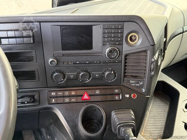 Suitcase Mercedes-Benz Actros 2124 EURO6