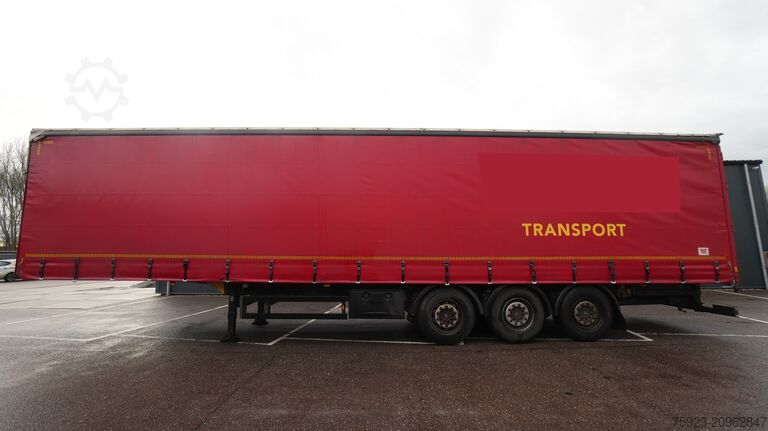 Sliding tarpaulins Schmitz Cargobull 3 AXLE CURTAINSIDE TRAILER