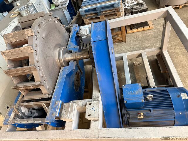 Granulating mill (tyre shredder) RW Recycling World Reifenwolf