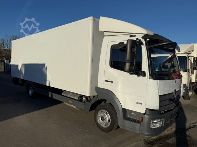 Box van MERCEDES-BENZ ATEGO 821 L Koffer 7 m LBW 1 T*Klima+EURO 6 D