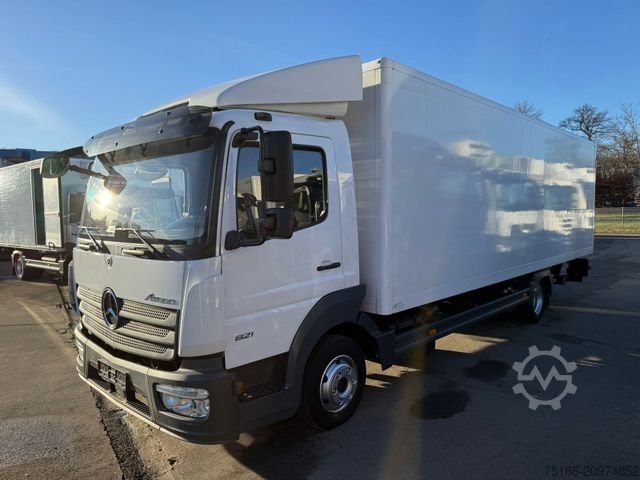 Box van MERCEDES-BENZ ATEGO 821 L Koffer 7 m LBW 1 T*Klima+EURO 6 D