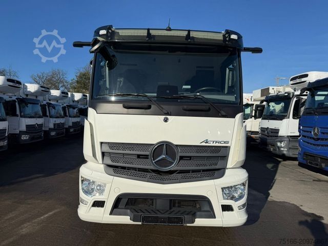 Box truck MERCEDES-BENZ ACTROS 1830 L Koffer 7 m LBW 2 T*LASI VDI*66 tkm