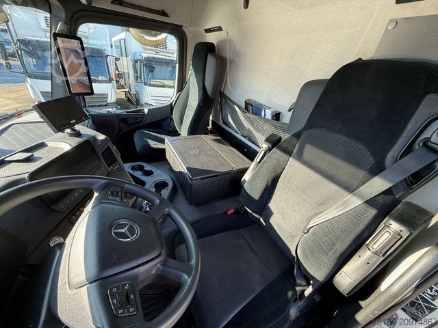 Box truck MERCEDES-BENZ ACTROS 1830 L Koffer 7 m LBW 2 T*LASI VDI*66 tkm