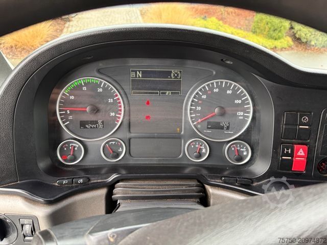 Garbage truck MAN 26.320 6x2 Presswagen Faun 524