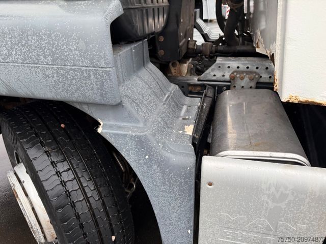 Garbage truck MAN 26.320 6x2 Presswagen Faun 524