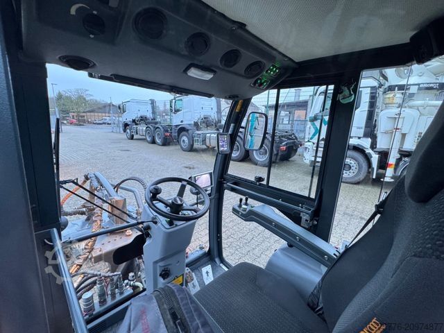 Vacuum tank truck HAKO CityMaster 1600 Unkraut Heißwasser Dampf  REINEX