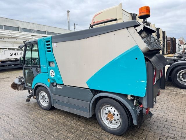 Customized van HAKO Citymaster 2200 Sweeper Kehrmaschine