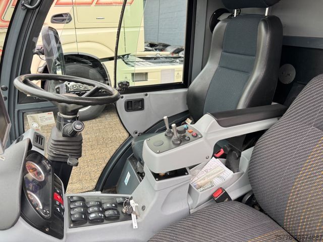 Customized van HAKO Citymaster 2200 Sweeper Kehrmaschine