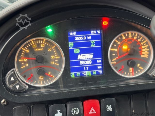 Customized van HAKO Citymaster 2200 Sweeper Kehrmaschine