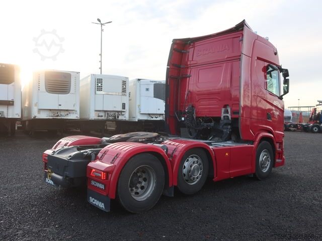 Standard tractor unit Scania S 500 Super 6x2/4 mit verstellbarer Sattelkupplung