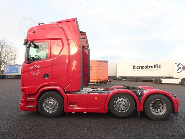 Standard tractor unit Scania S 500 Super 6x2/4 mit verstellbarer Sattelkupplung
