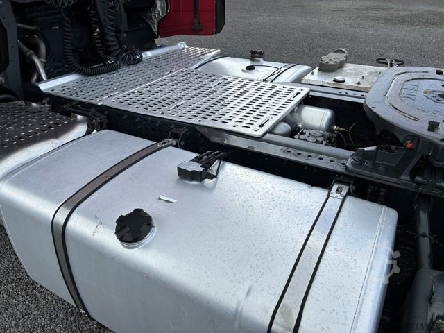 Standard tractor unit Iveco S-Way 460 Standklima Intarder Riwo Kompressor