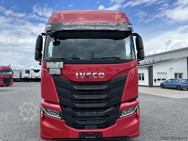 Standard tractor unit Iveco S-Way 480 Intarder Standklima LED Drum Kompressor