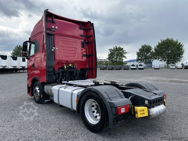 Standard tractor unit Iveco S-Way 480 Intarder Standklima LED Drum Kompressor