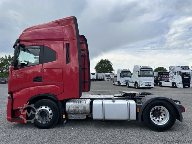 Standard tractor unit Iveco S-Way 480 Intarder Standklima LED Drum Kompressor