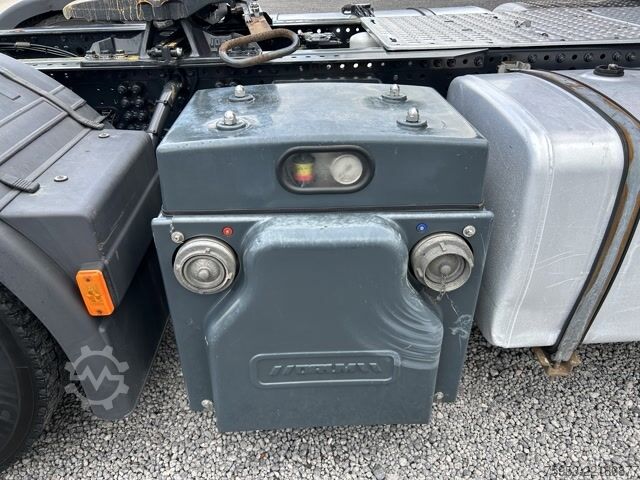 Standard tractor unit Iveco S-Way 480 Intarder Standklima LED Drum Kompressor