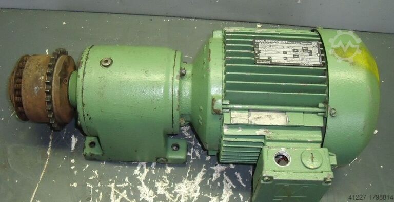 Geared motor 1.1 kW 47 rpm SEW-EURODRIVE R40DT90S-4