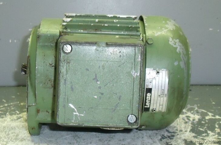 Electric motor 0.37 kW 1390 rpm Lenze 7KC4-061H
