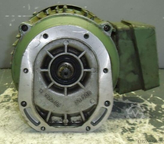 Electric motor 0.37 kW 1390 rpm Lenze 7KC4-061H