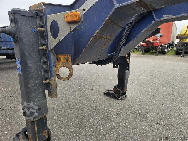 Container transport D-TEC VCC-01 / 45 FOOT CONTAINER CHASSIS / VALKX AXLES.