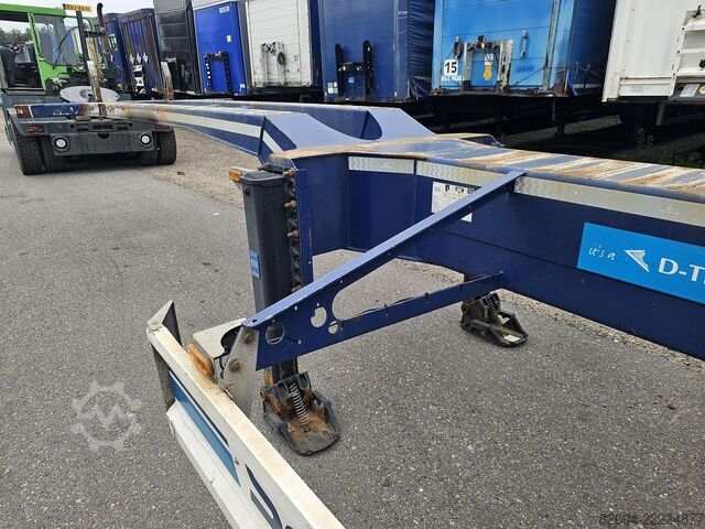Container transport D-TEC VCC-01 / 45 FOOT CONTAINER CHASSIS / VALKX AXLES.