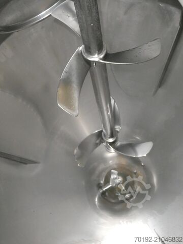 6500 Liter spitzkonische Rührwerksbehälter aus V2A mit 2 Propellerrührwerken  8611