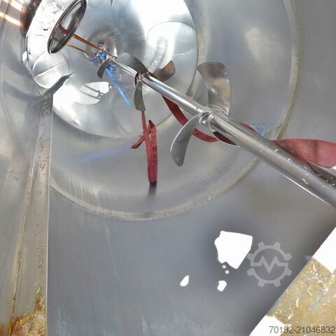 6500 Liter spitzkonische Rührwerksbehälter aus V2A mit 2 Propellerrührwerken  8611