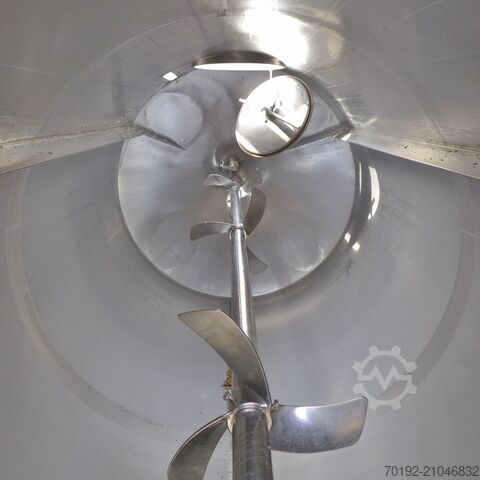 6500 Liter spitzkonische Rührwerksbehälter aus V2A mit 2 Propellerrührwerken  8611