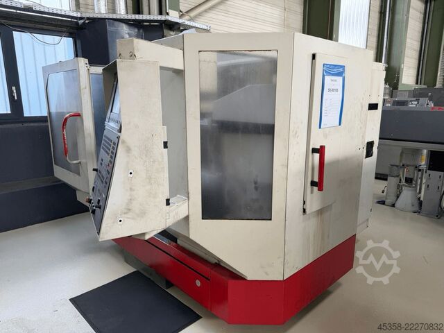 Vertikales Bearbeitungszentrum Hermle U 630 T