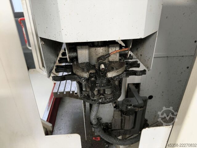Vertikales Bearbeitungszentrum Hermle U 630 T
