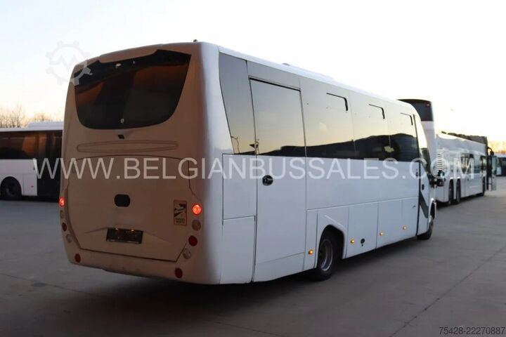 Kleinbus Iveco Erener / Wing / Daily / 9.0m / Airco / USB