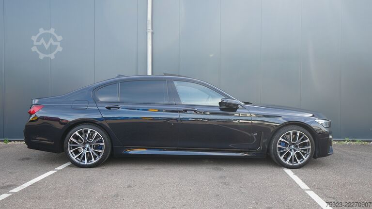 Passenger transportation BMW 745Le xDrive Hybrid 6-cyl