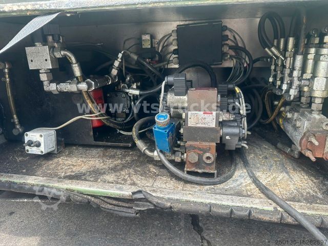 Horse transport trailer Stehmann AZV-18 3.Stock Viehanhänger,Hubdach