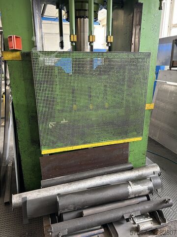 Hydraulische Presse SMG VZP 150-1000/850
