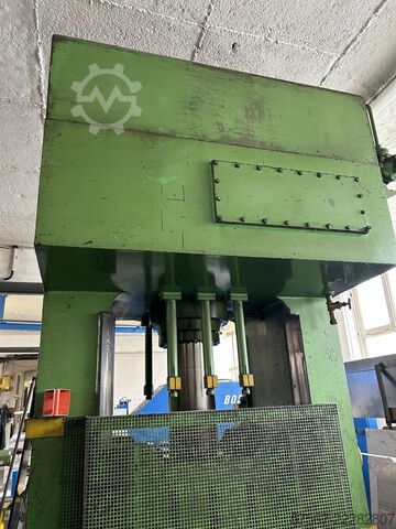 Hydraulische Presse SMG VZP 150-1000/850