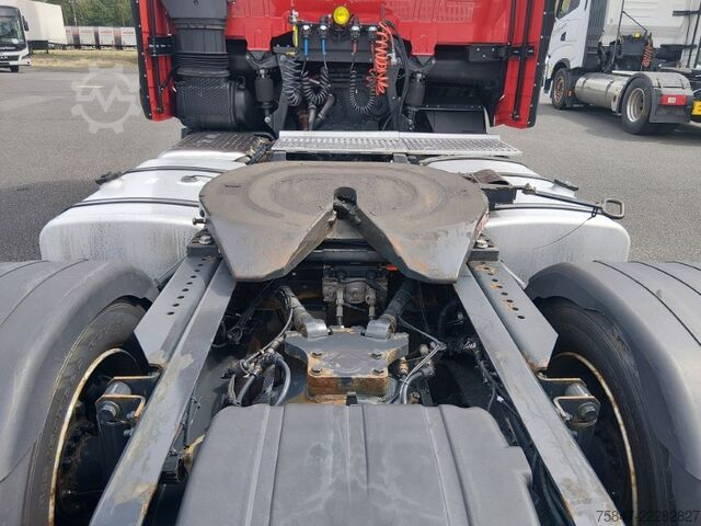 Volume tractor unit Iveco S-Way AS 440 S 46 T/FP LT Hubsattelkuppl