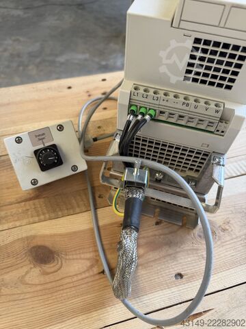 Frequenzumrichter KEB mit Poti KEB KEB F5  15F5A1E-350A
