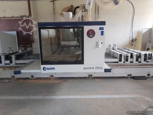 Bearbeitungszentrum SCM ACCORD 25 FX