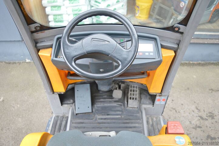 Schlepper Jungheinrich EZS 570