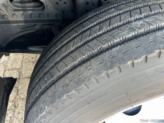 Refrigerated truck MERCEDES-BENZ Antos fkühler.7,rt/