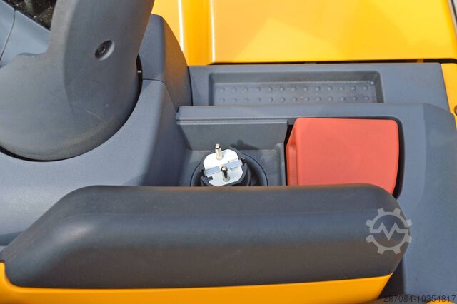 Jungheinrich ERC 212 palett stacker Jungheinrich ERC 212