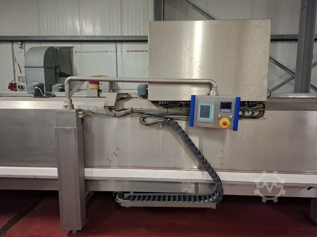Tunnel freezer  
