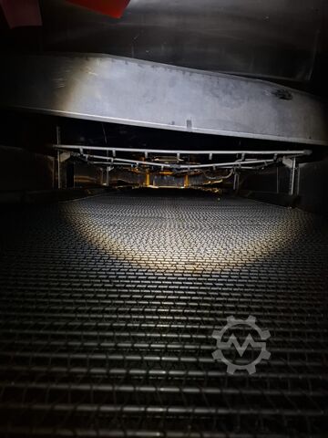 Tunnel freezer