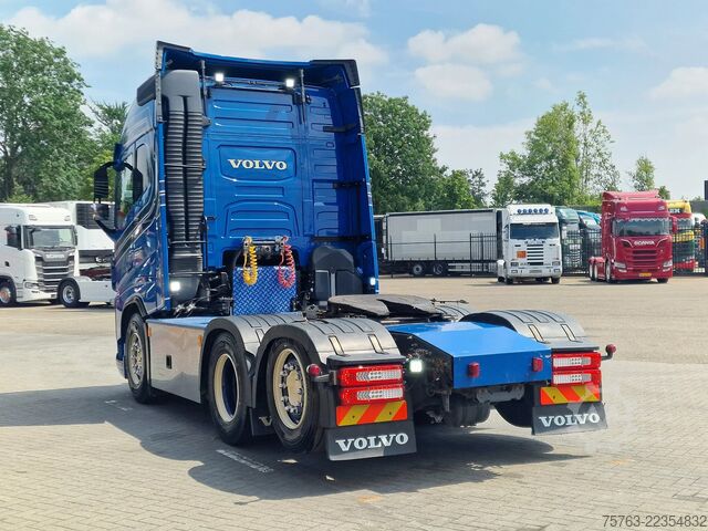 Standard-SZM Volvo FH 13.500 6x2 - leather - full air - sliding fi...