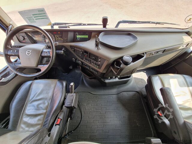Standard-SZM Volvo FH 13.500 6x2 - leather - full air - sliding fi...