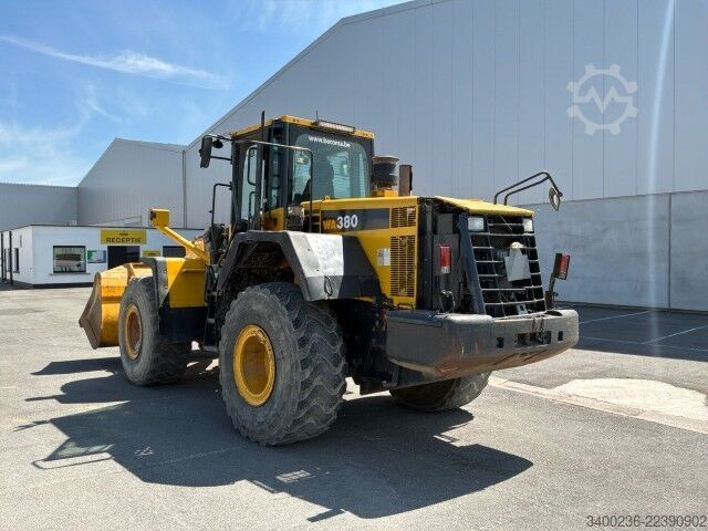 Lader Komatsu WA380-6