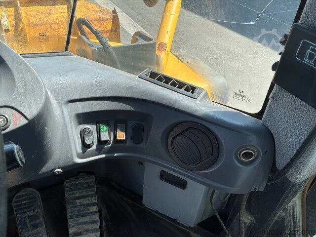 Lader Komatsu WA380-6