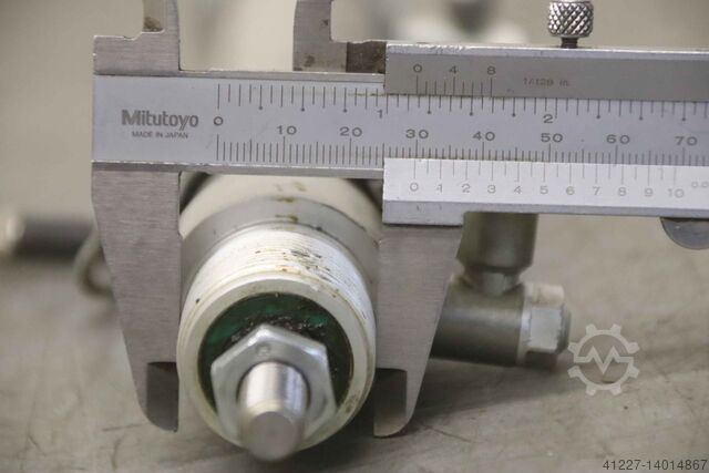 Pneumatic cylinder with proximity switch Festo DSNU-32-125-PPS-A